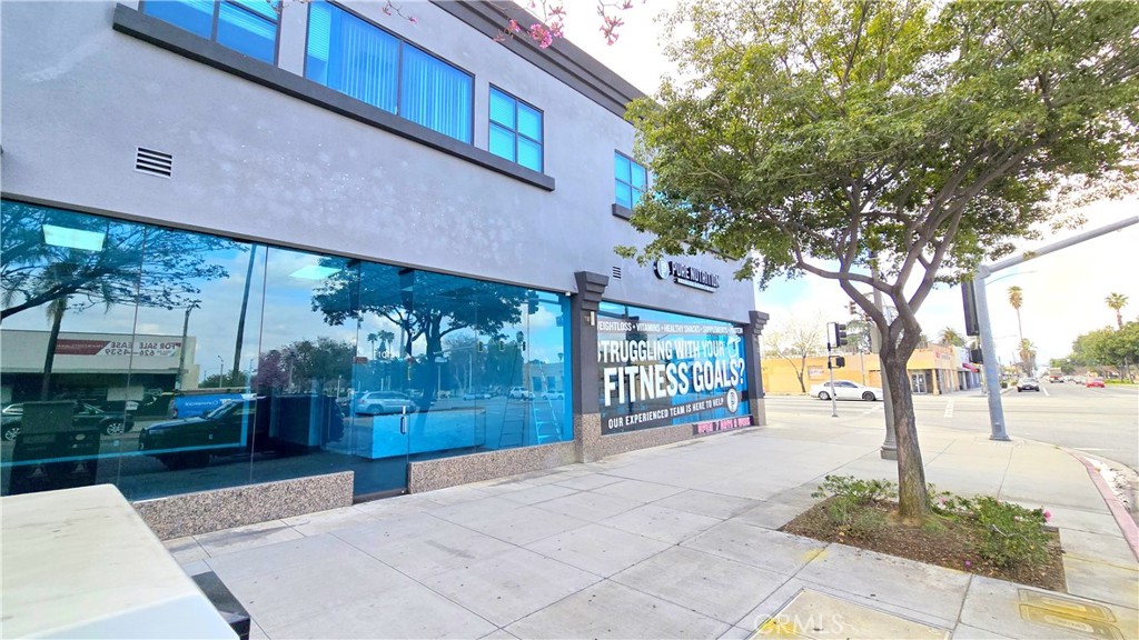 9496 Magnolia Avenue 101