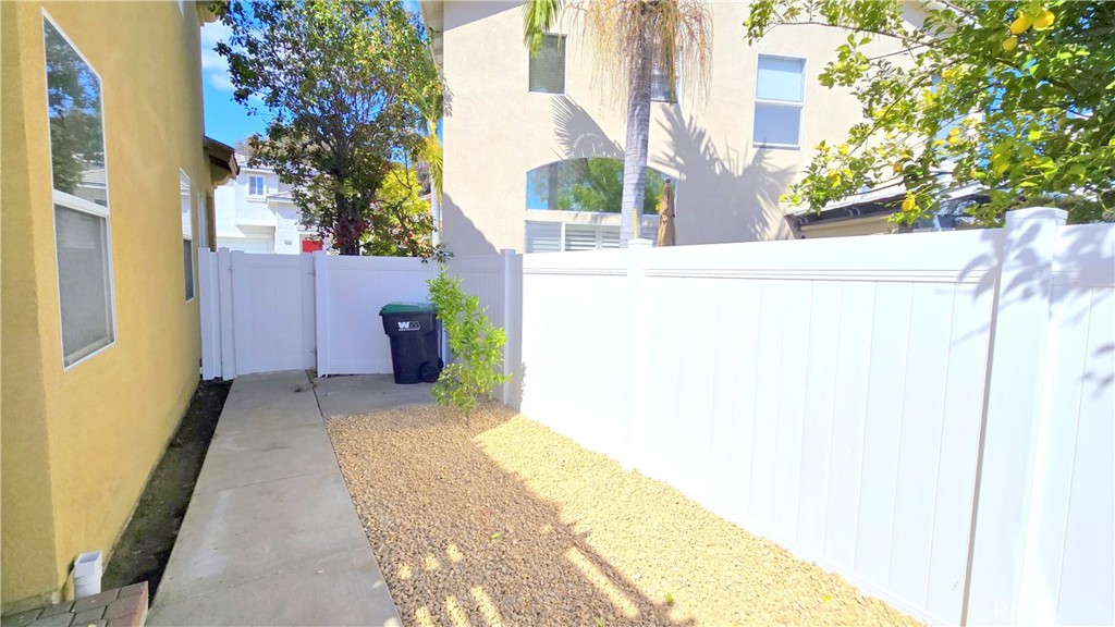 2851 Calle Lumina