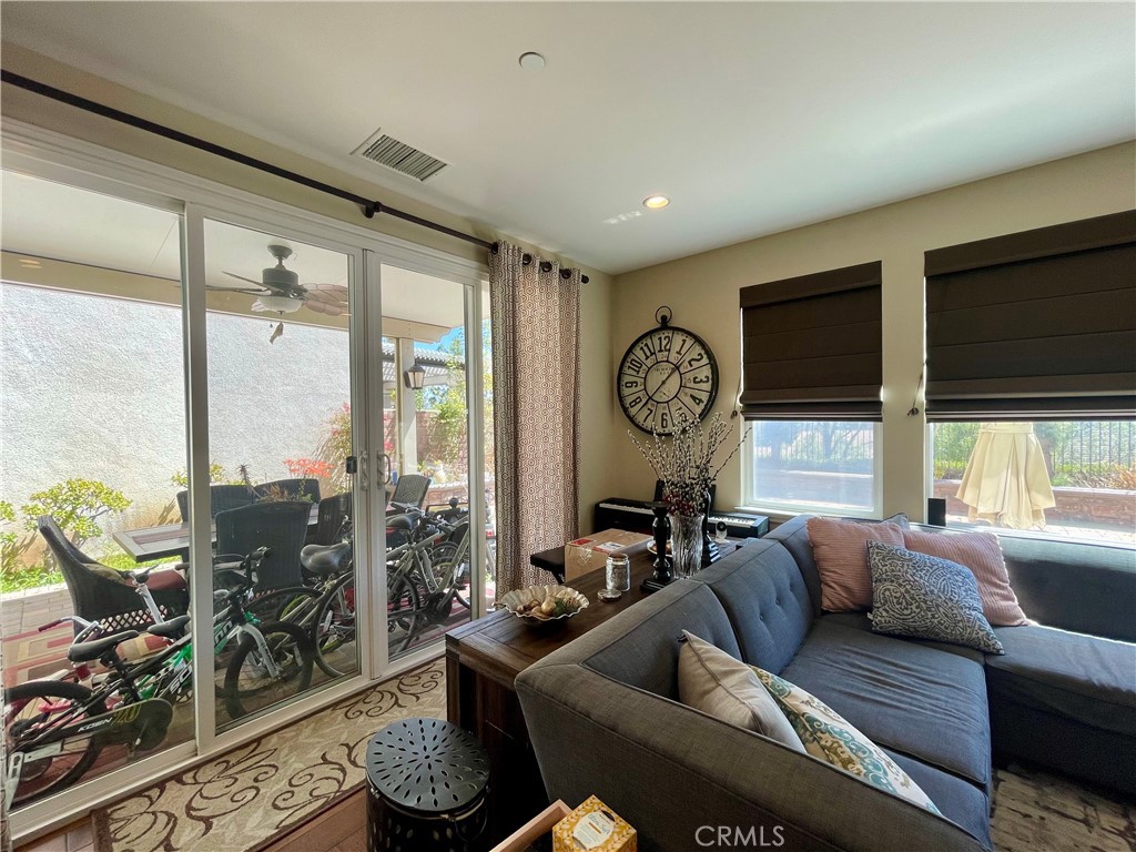 2650 E Pacific Court