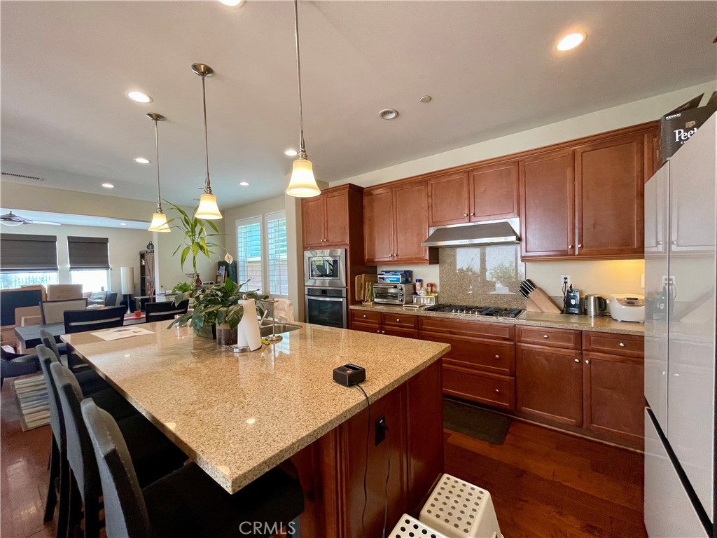 2650 E Pacific Court