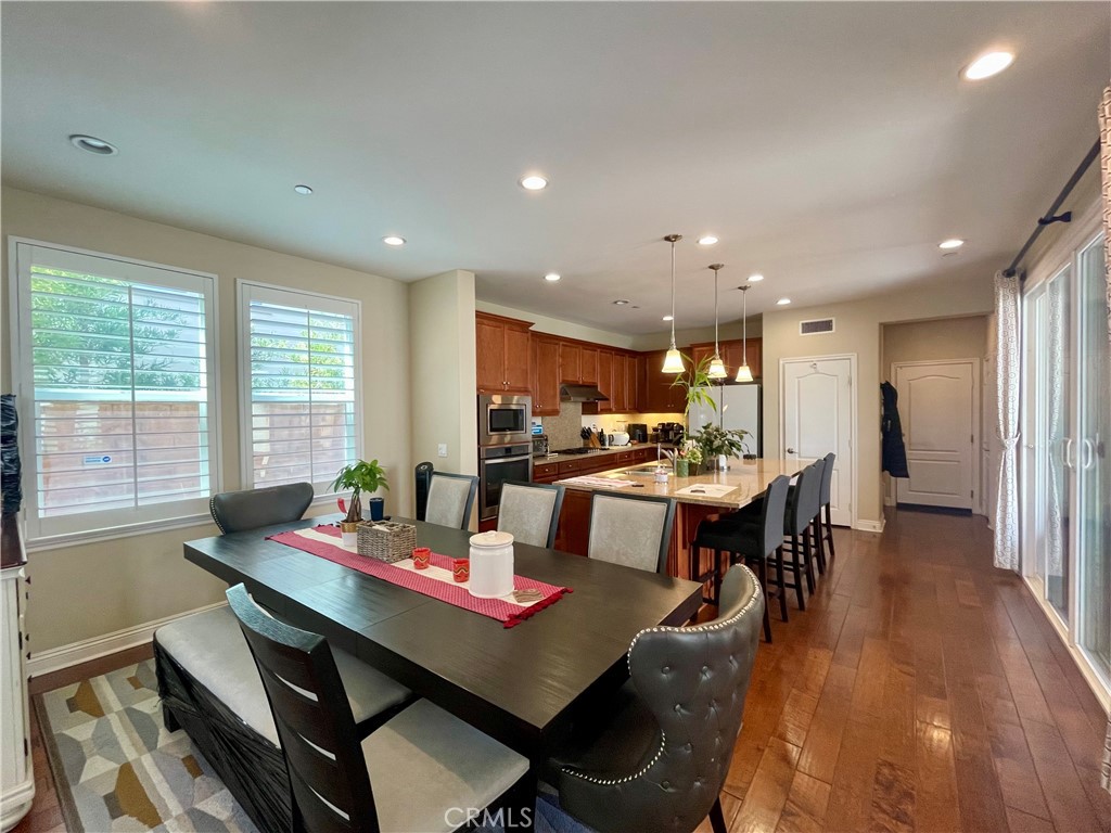 2650 E Pacific Court