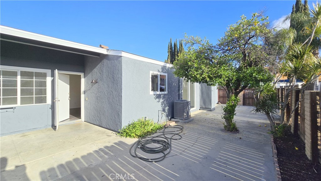18429 Santar Street