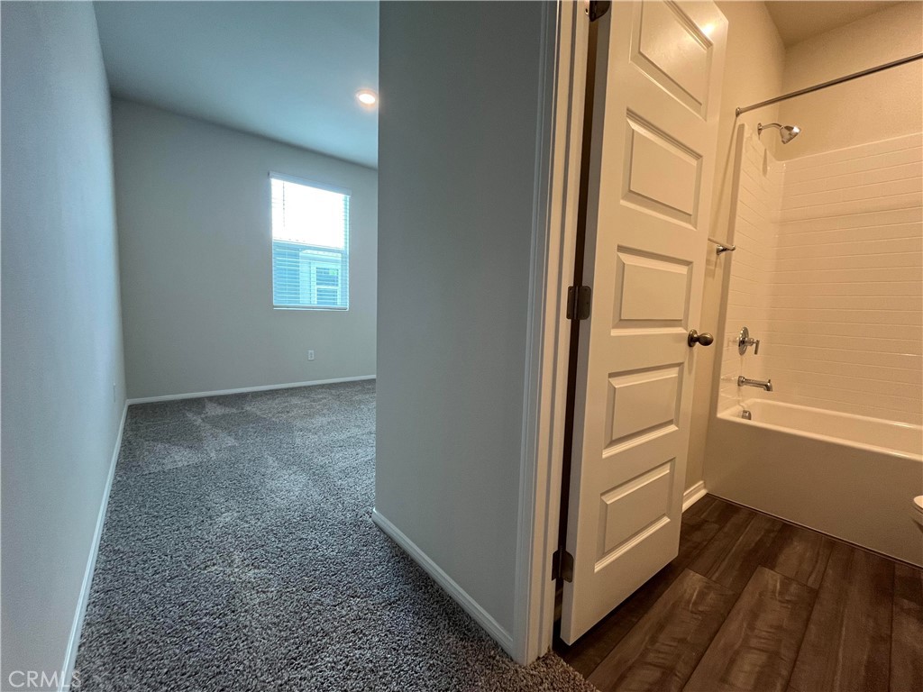 1670 Cayton loop
