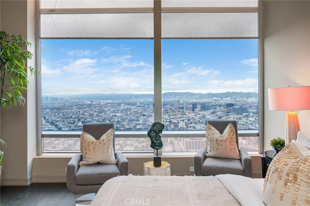 900 W Olympic Boulevard 50C