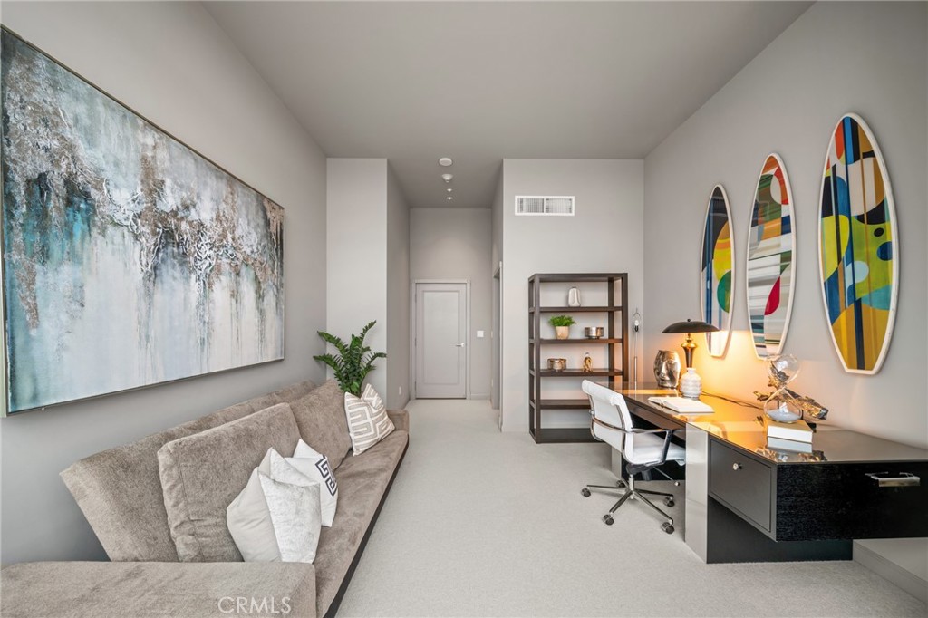 900 W Olympic Boulevard 50C