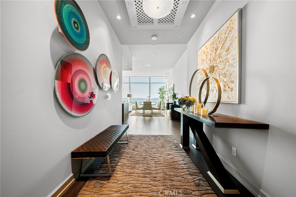 900 W Olympic Boulevard 50C