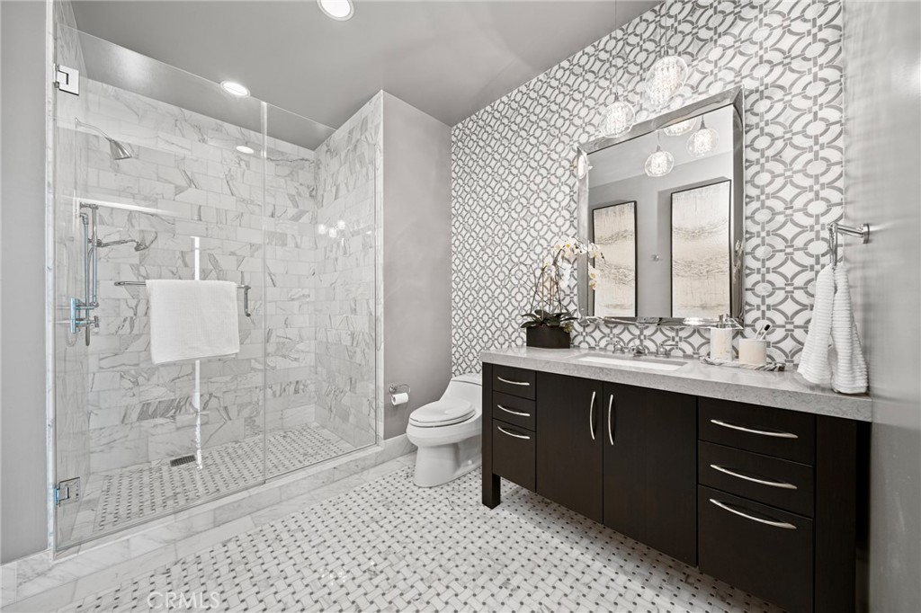 900 W Olympic Boulevard 50C