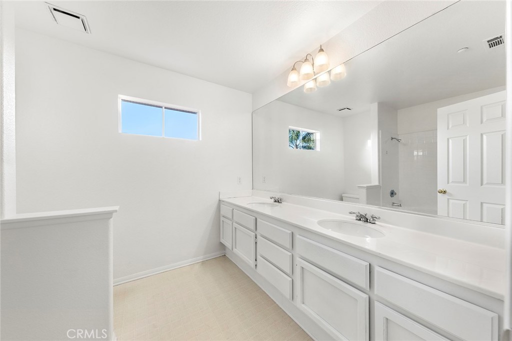 11260 Oak Brook Court