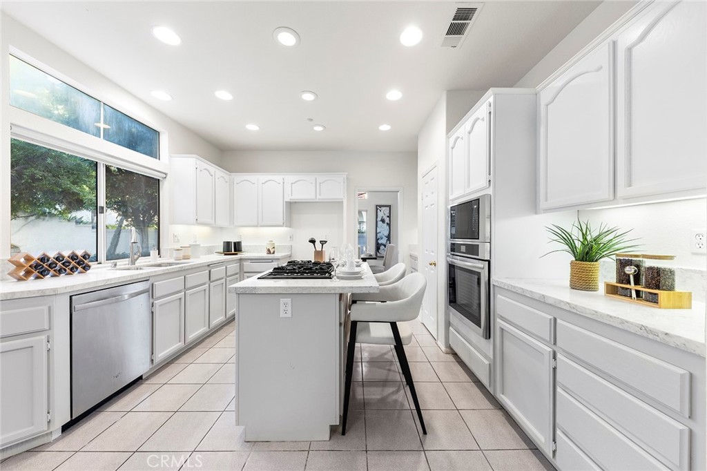 11260 Oak Brook Court