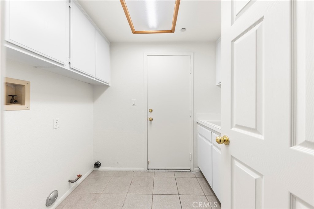 11260 Oak Brook Court