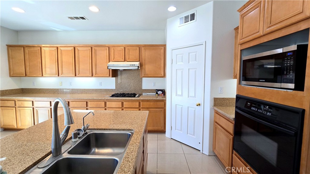 13883 Ellis Park Trail
