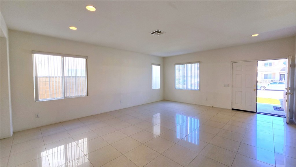13883 Ellis Park Trail