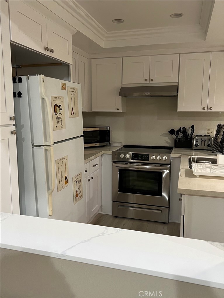 318 S Prospectors Road 48