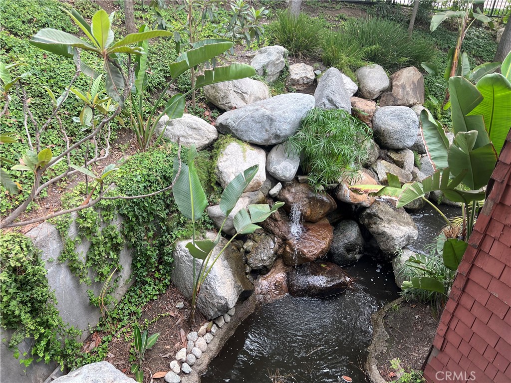 318 S Prospectors Road 48