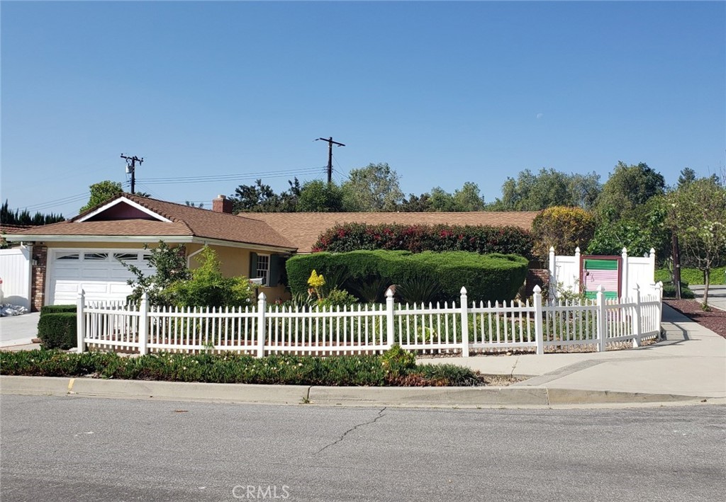 1379 Wesleyan Avenue