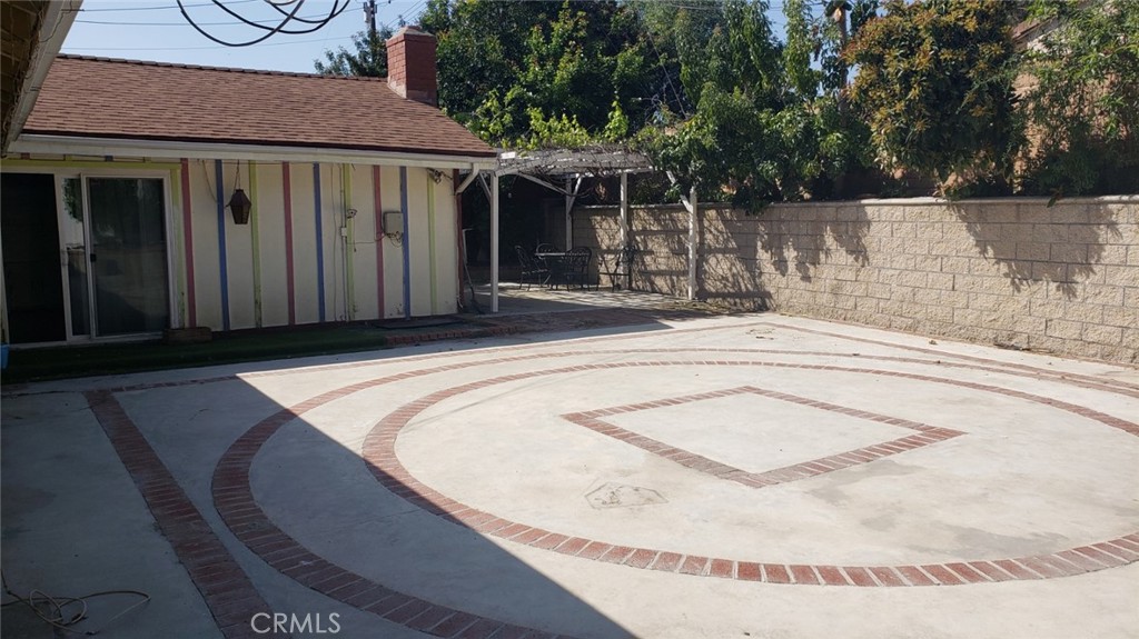 1379 Wesleyan Avenue