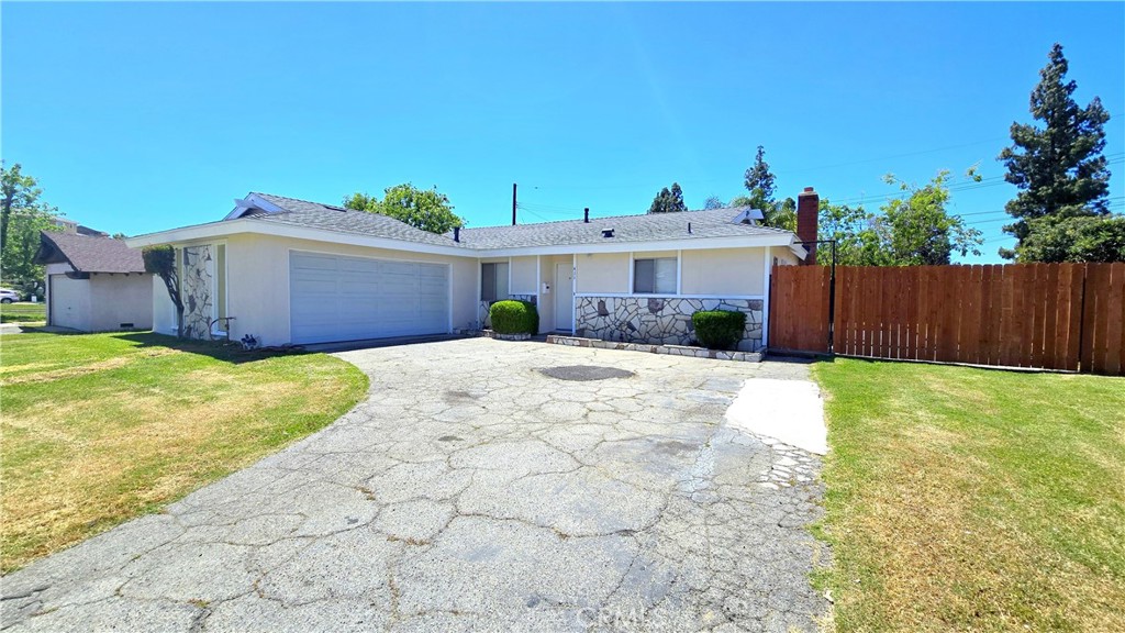 411 Columbiana Drive