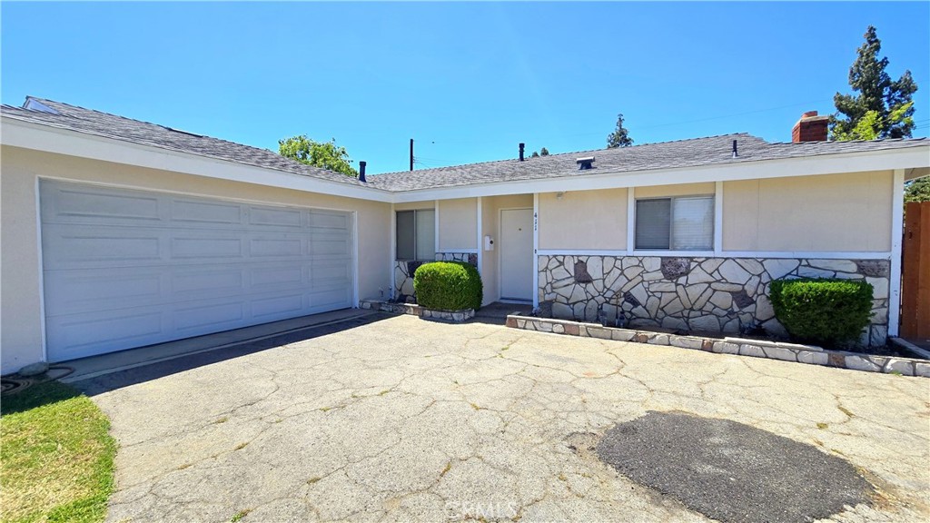 411 Columbiana Drive