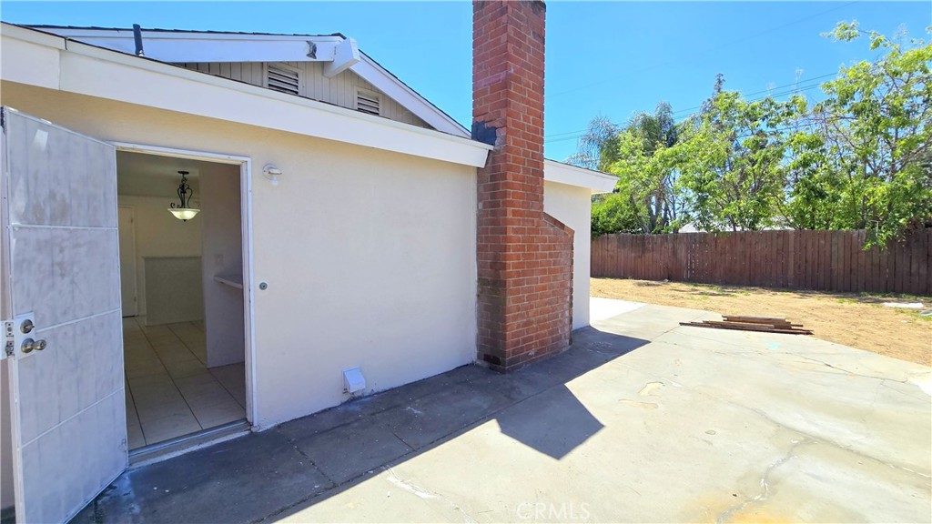 411 Columbiana Drive