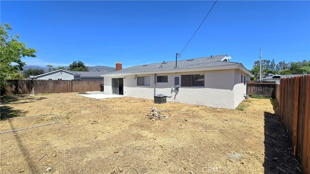 411 Columbiana Drive