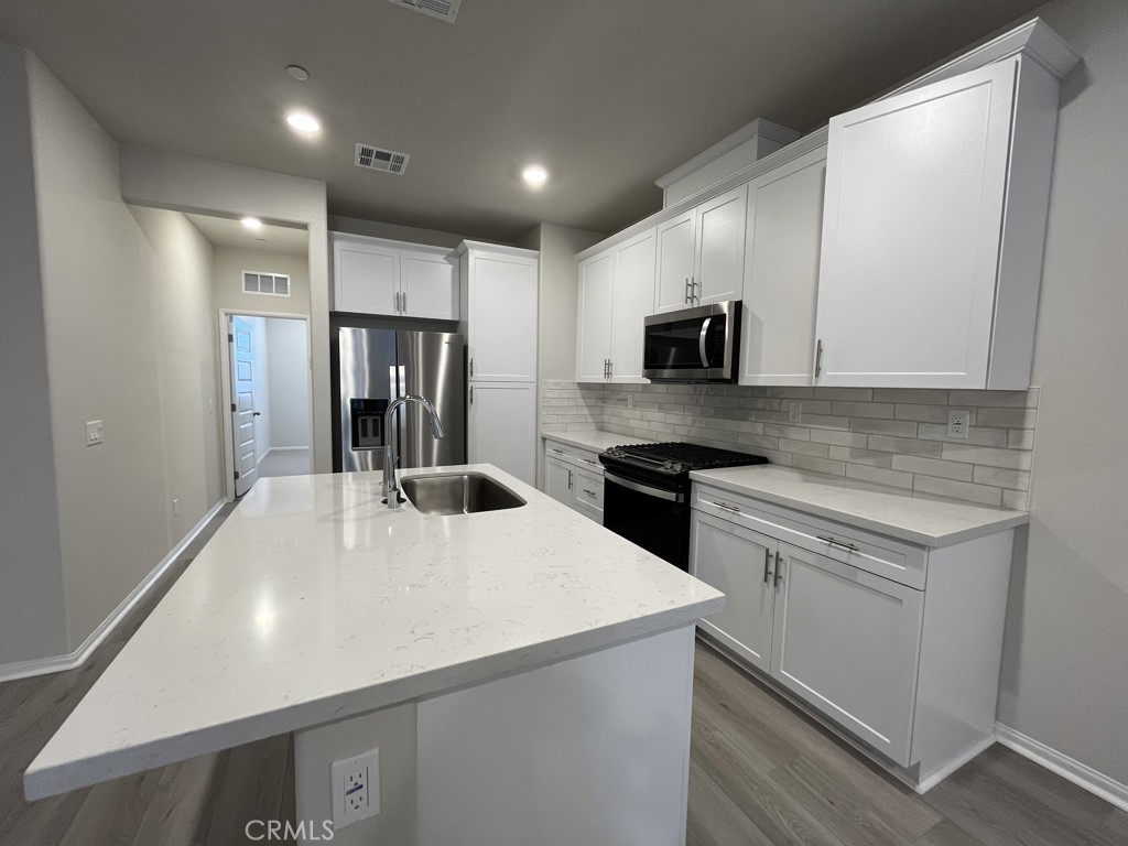 2715 Erebus Court