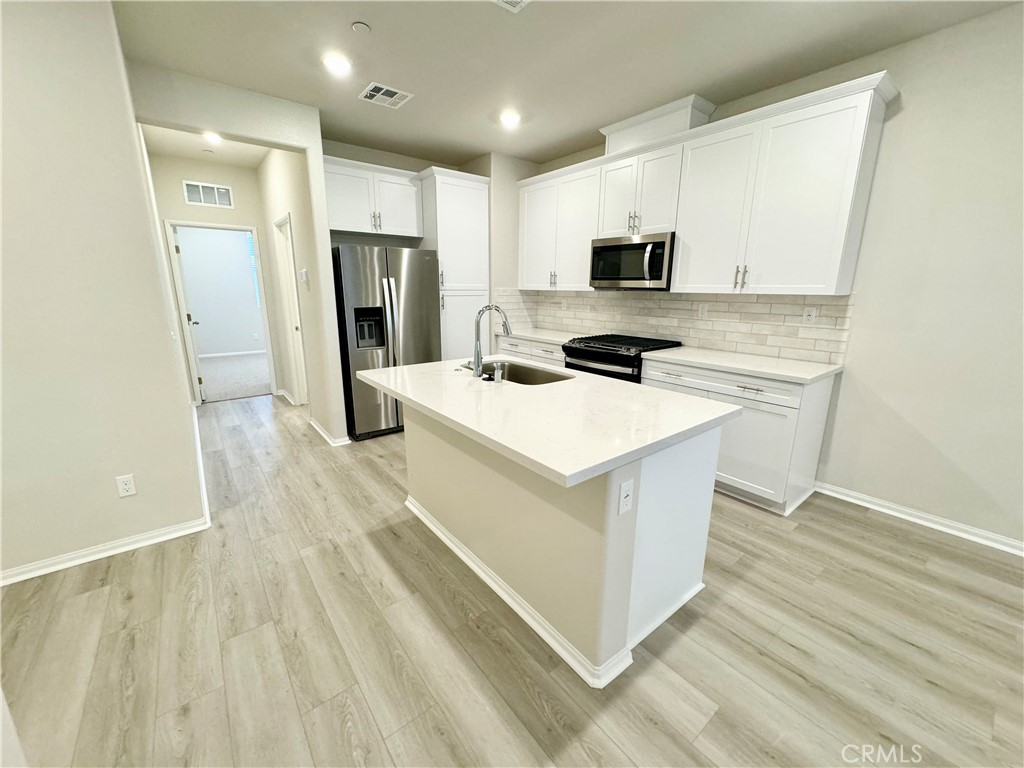2715 Erebus Court