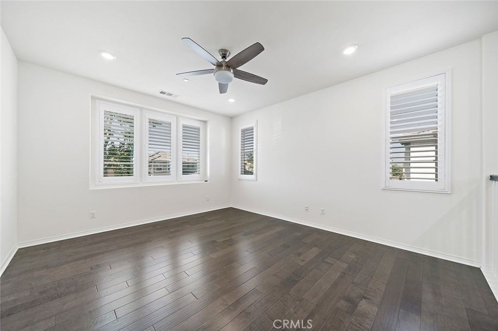 3144 E Yosemite Drive