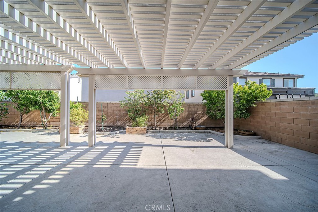 3144 E Yosemite Drive