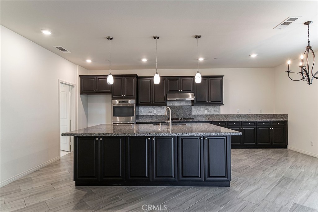 3144 E Yosemite Drive