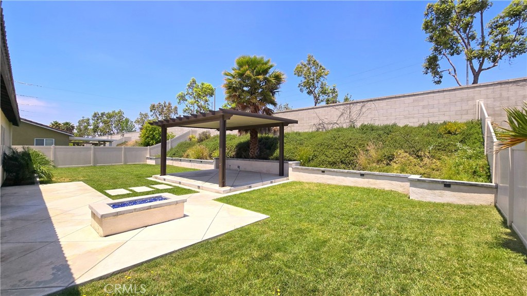 14676 Promontory Lane