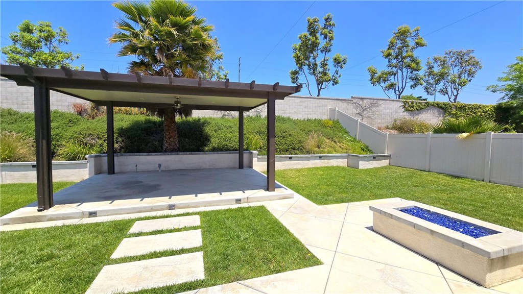 14676 Promontory Lane