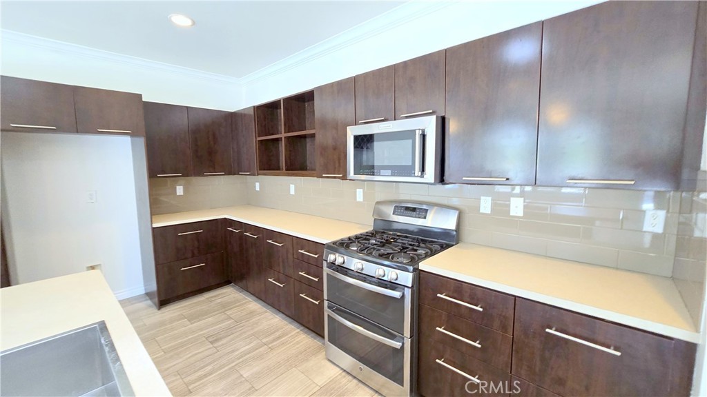 14676 Promontory Lane
