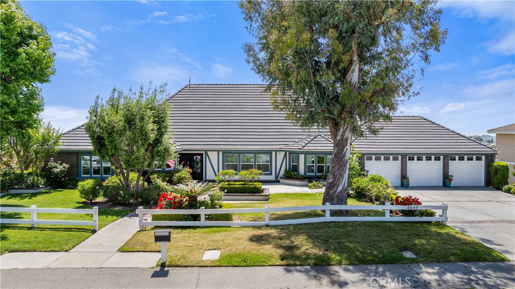 2649 Blaze Trail