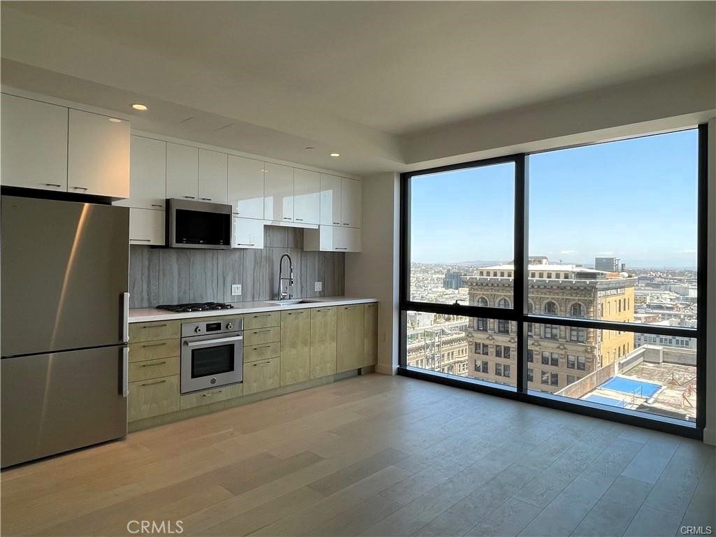 400 S Broadway 1713