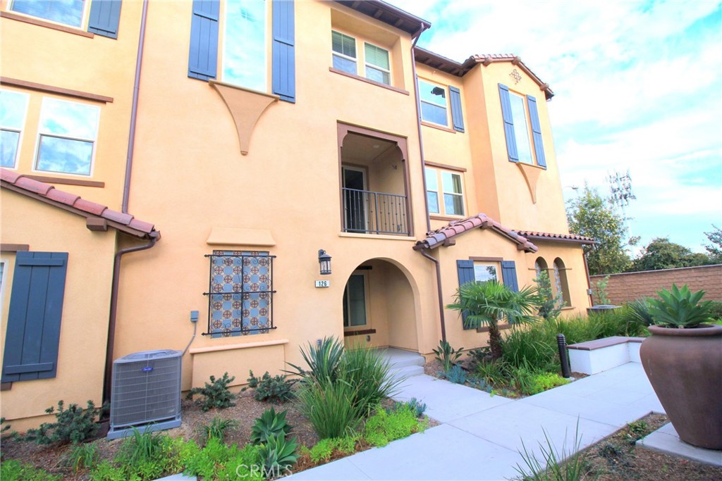 126 Greenleaf Drive