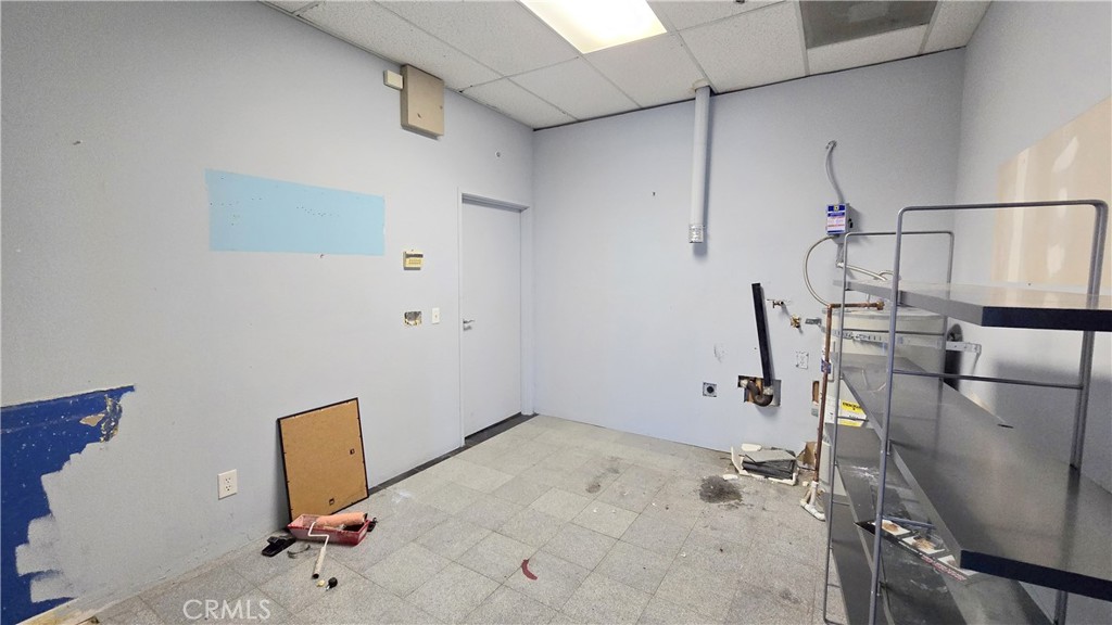 9496 Magnolia Avenue 203