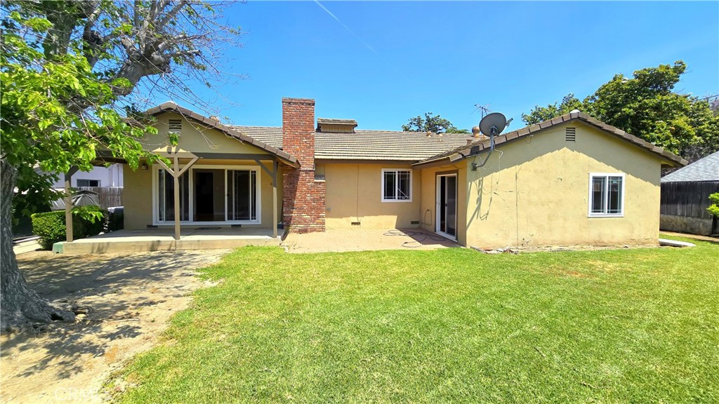1033 S Rimsdale Drive