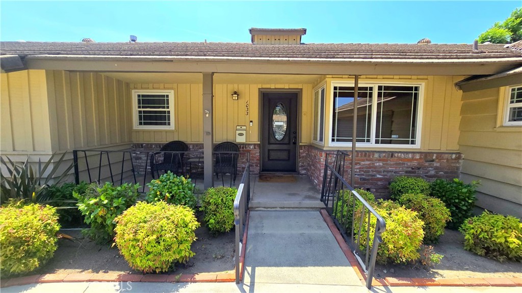 1033 S Rimsdale Drive