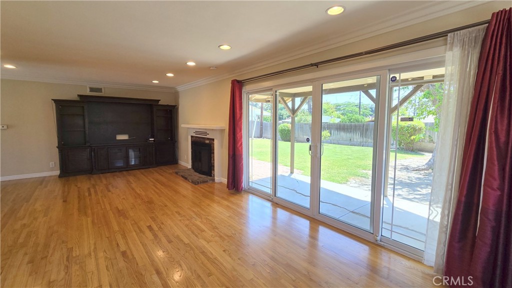 1033 S Rimsdale Drive