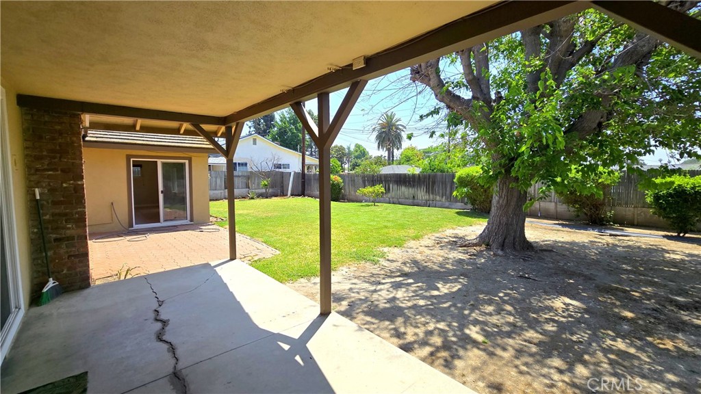 1033 S Rimsdale Drive
