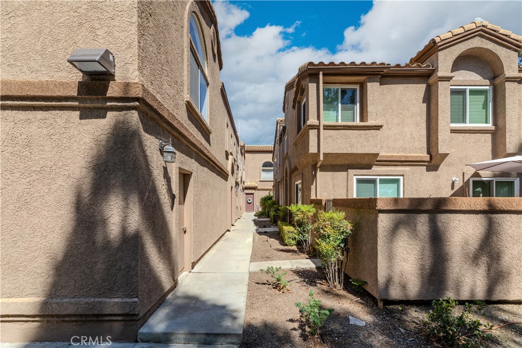 2532 Moon Dust Drive E