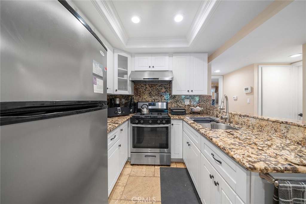 356 S Prospectors Road 84