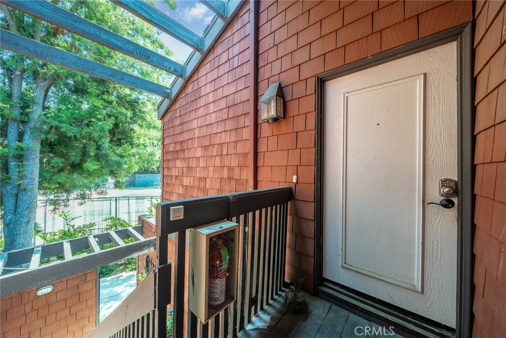 356 S Prospectors Road 84