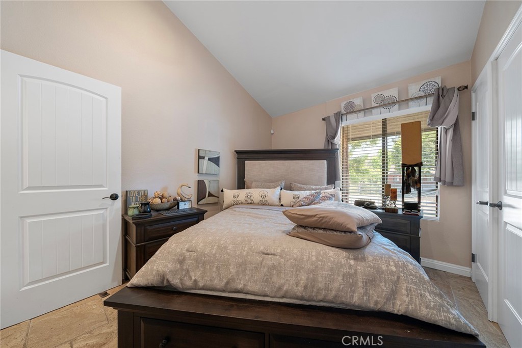 356 S Prospectors Road 84