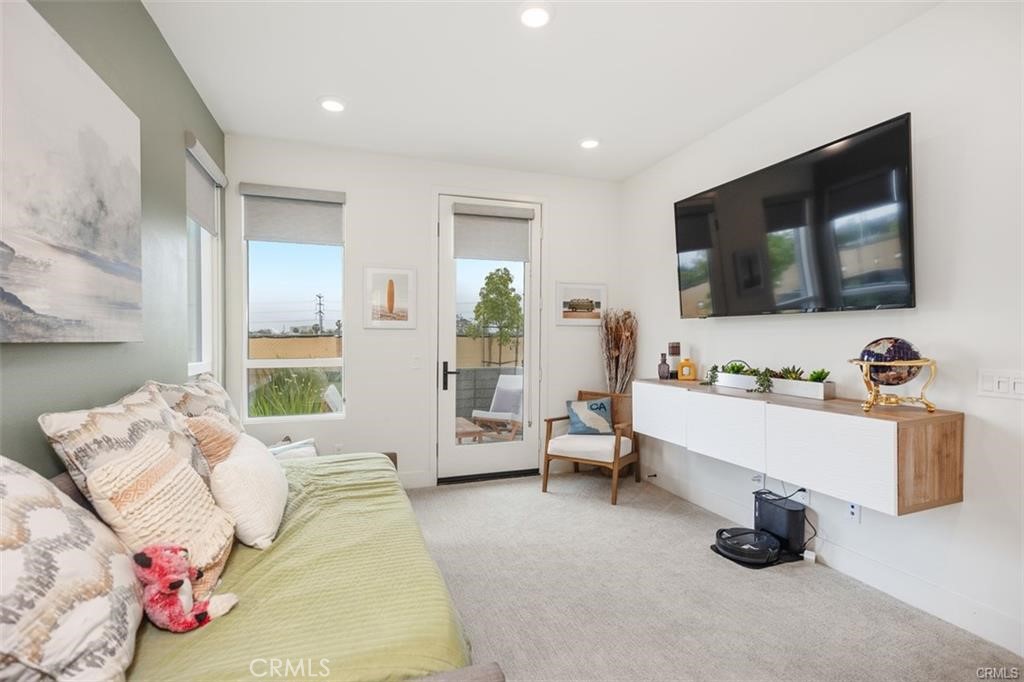 2245 Skylar Place