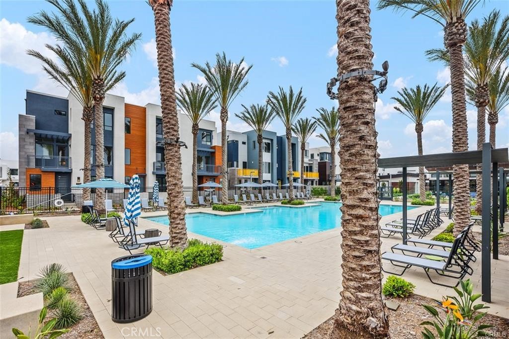 2245 Skylar Place