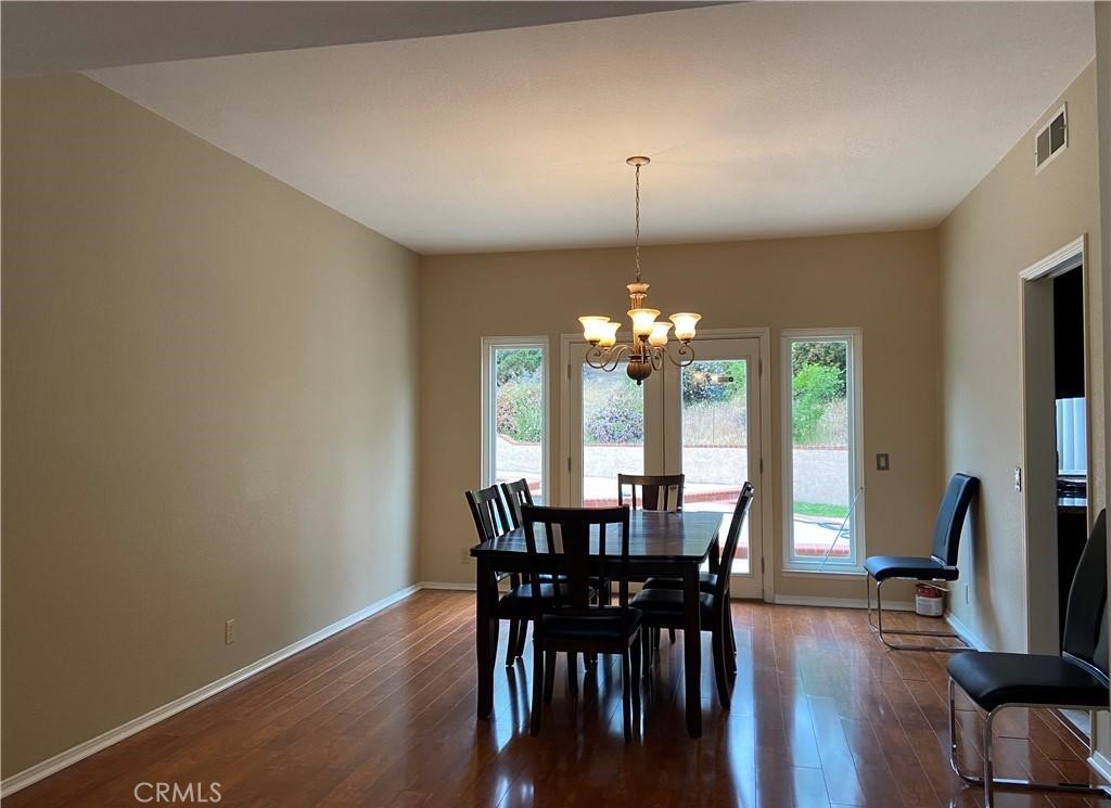 915 N Plantation Lane