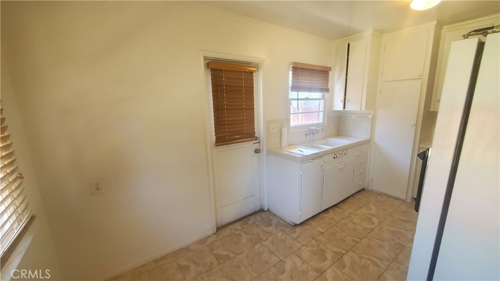 304 S Electric Avenue
