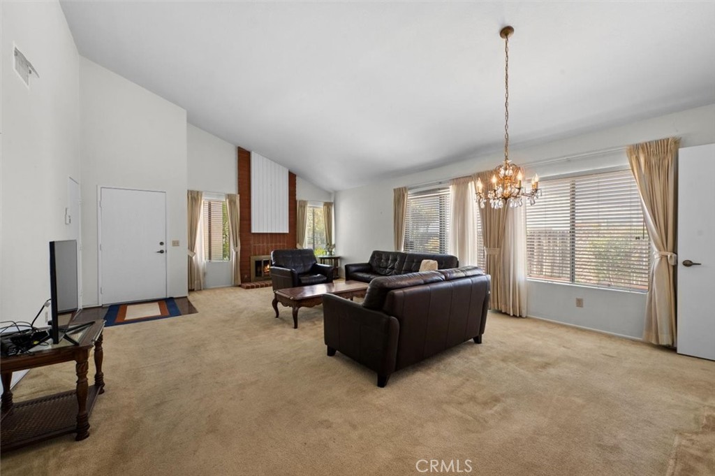 1366 Glenthorpe Drive