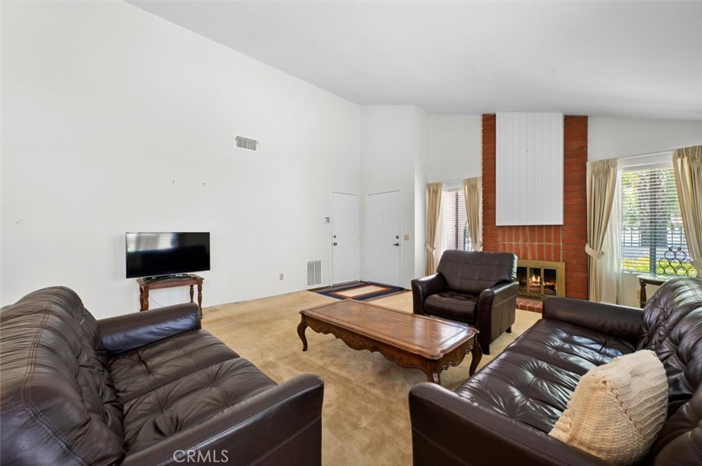 1366 Glenthorpe Drive